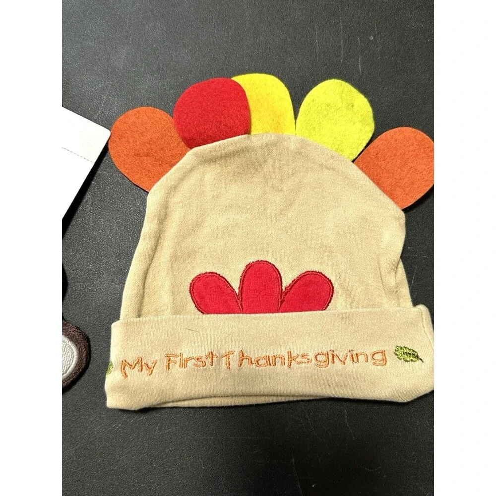 My 1st Thanksgiving Bib & Turkey Hat / Beanie Carter's Baby Unisex NEW
